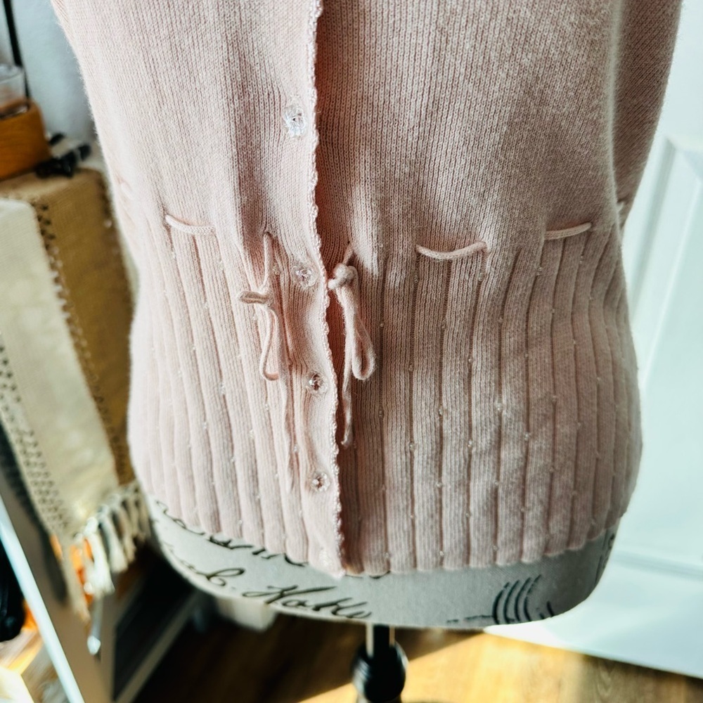 V-Neck Button-up Cardigan - Picture 4 of 7
